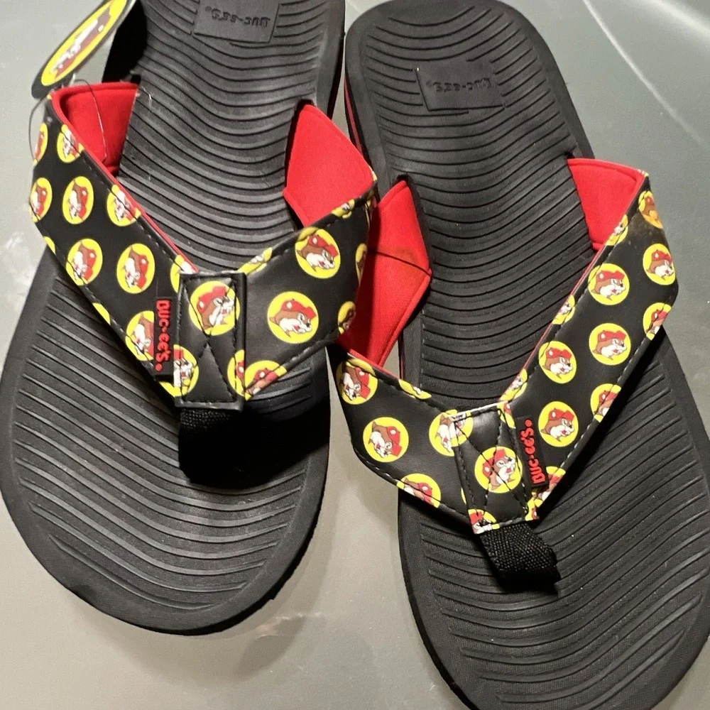 Buc-ee's Logo Thong Sandal Flip Flops Black/Red/Yellow Men's US 10